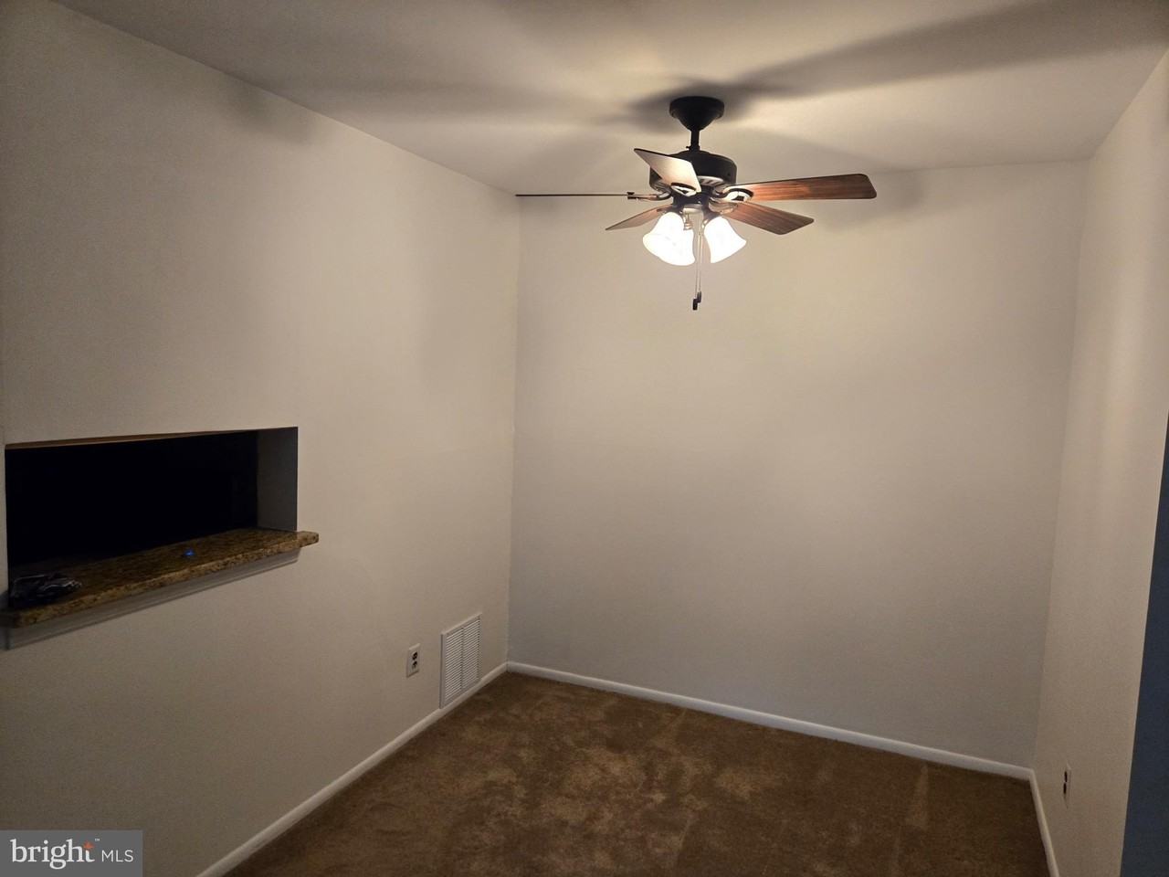 25 S Church Rd - Photo 5 of 8