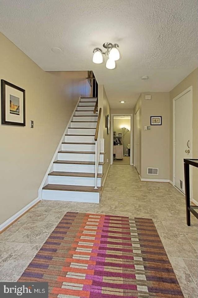 5 S Floyd St - Photo 2 of 30