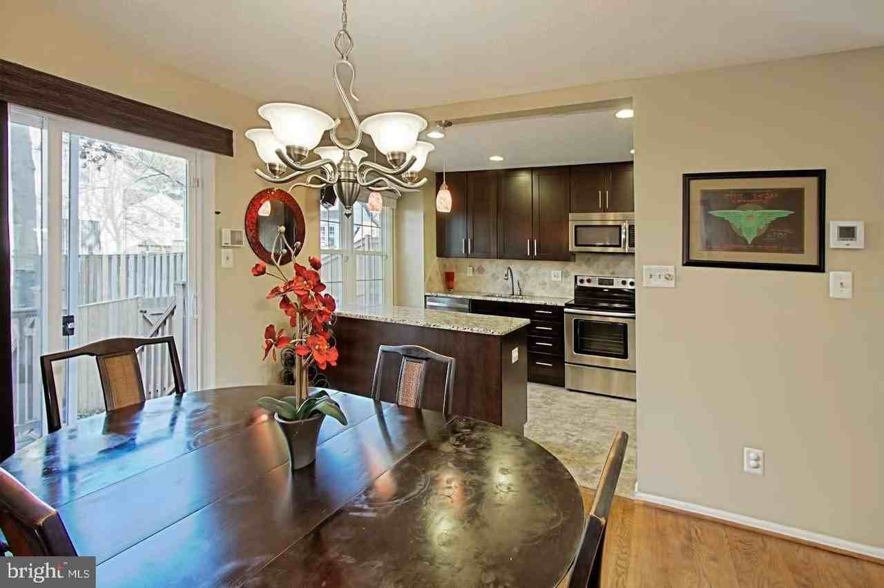 5 S Floyd St - Photo 5 of 30