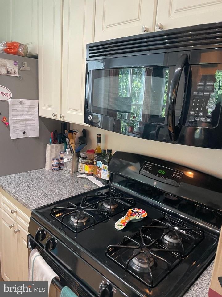 5948 Founders Hill Dr Unit 203 - Photo 6 of 25