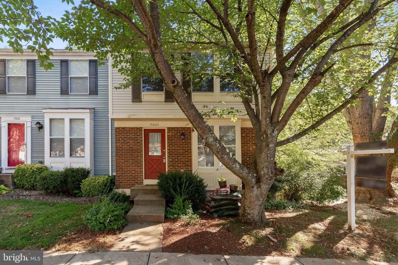 15023 Oak Crest Ct - Photo 2 of 31