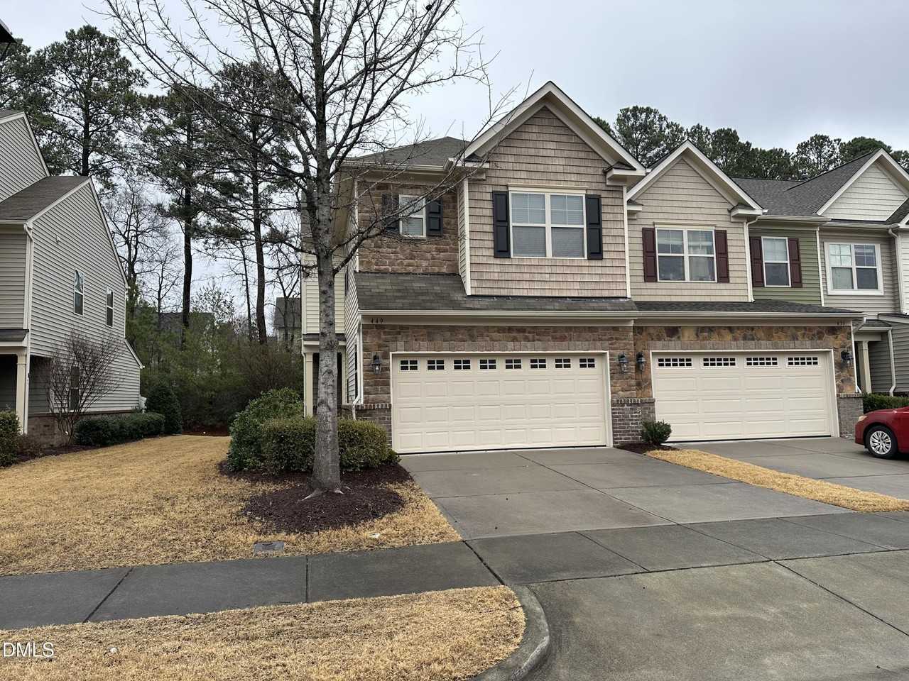 449 Manchester Park Ln - Photo 2 of 28