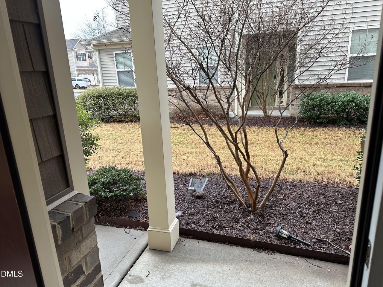 449 Manchester Park Ln - Photo 4 of 28