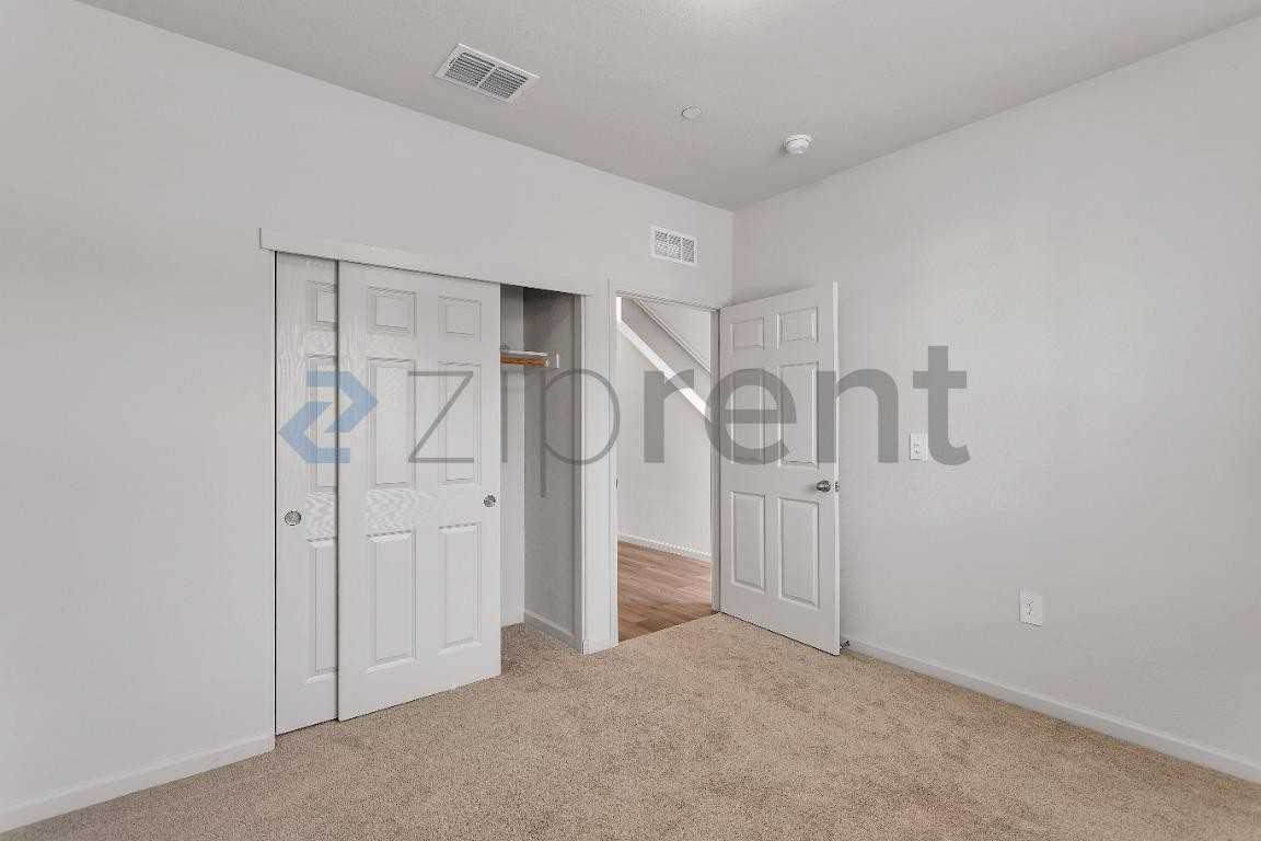 1790 Haines Ave - Photo 5 of 37