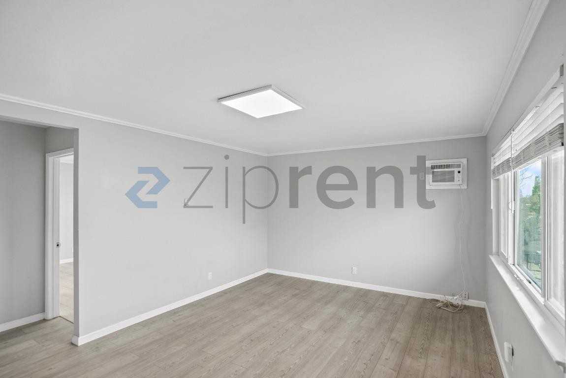 2659 Baldwin Ln #D - Photo 7 of 19