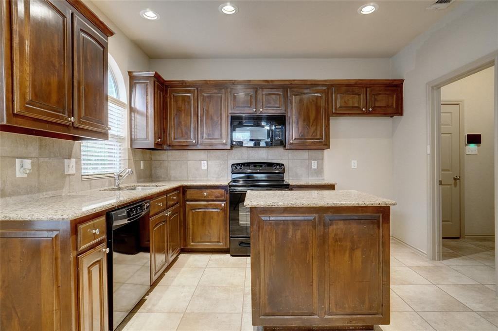 2205 Charisma Dr - Photo 6 of 32