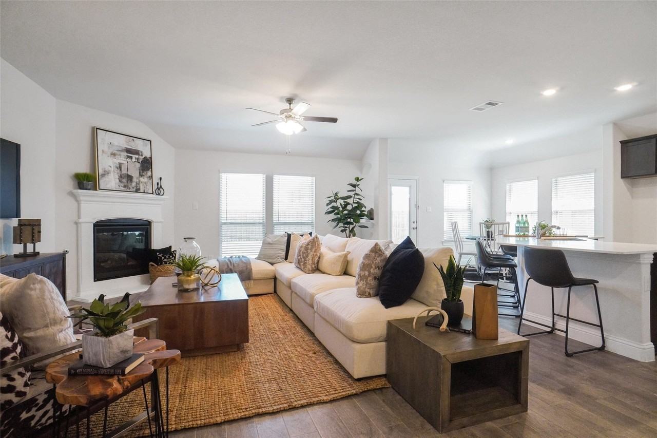 11221 Ranchera Dr - Photo 5 of 26