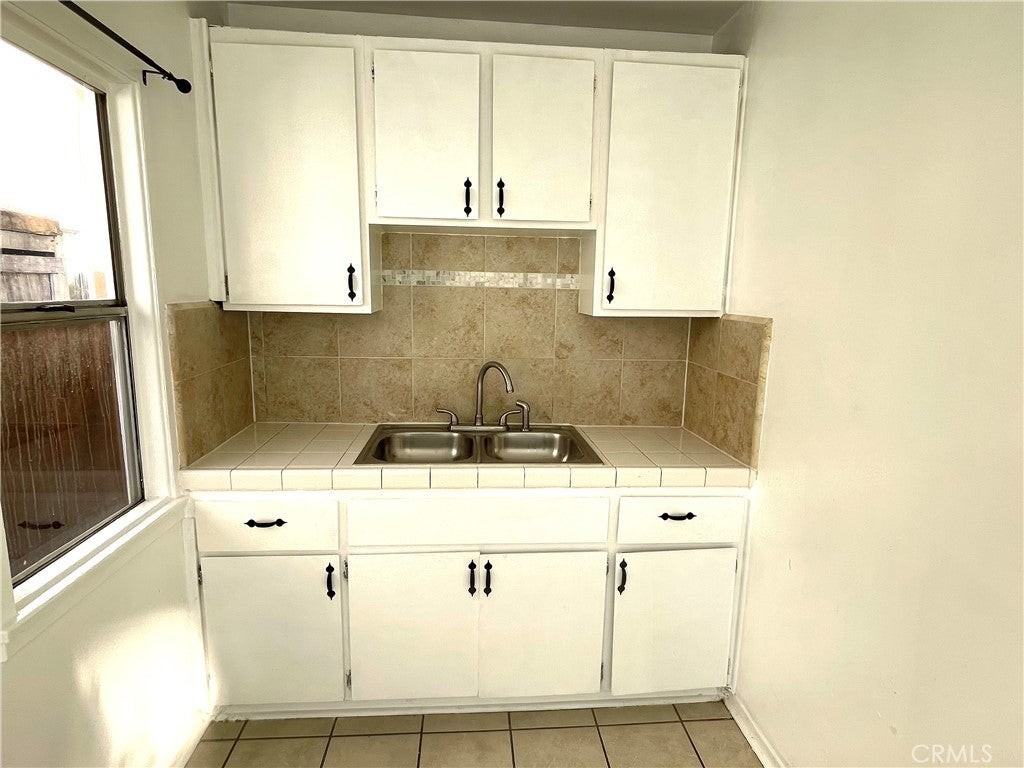 5427 1/2 Dairy Ave - Photo 3 of 11