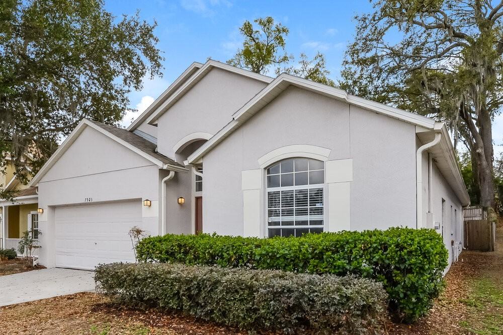 7933 Riffle Ln - Photo 3 of 16