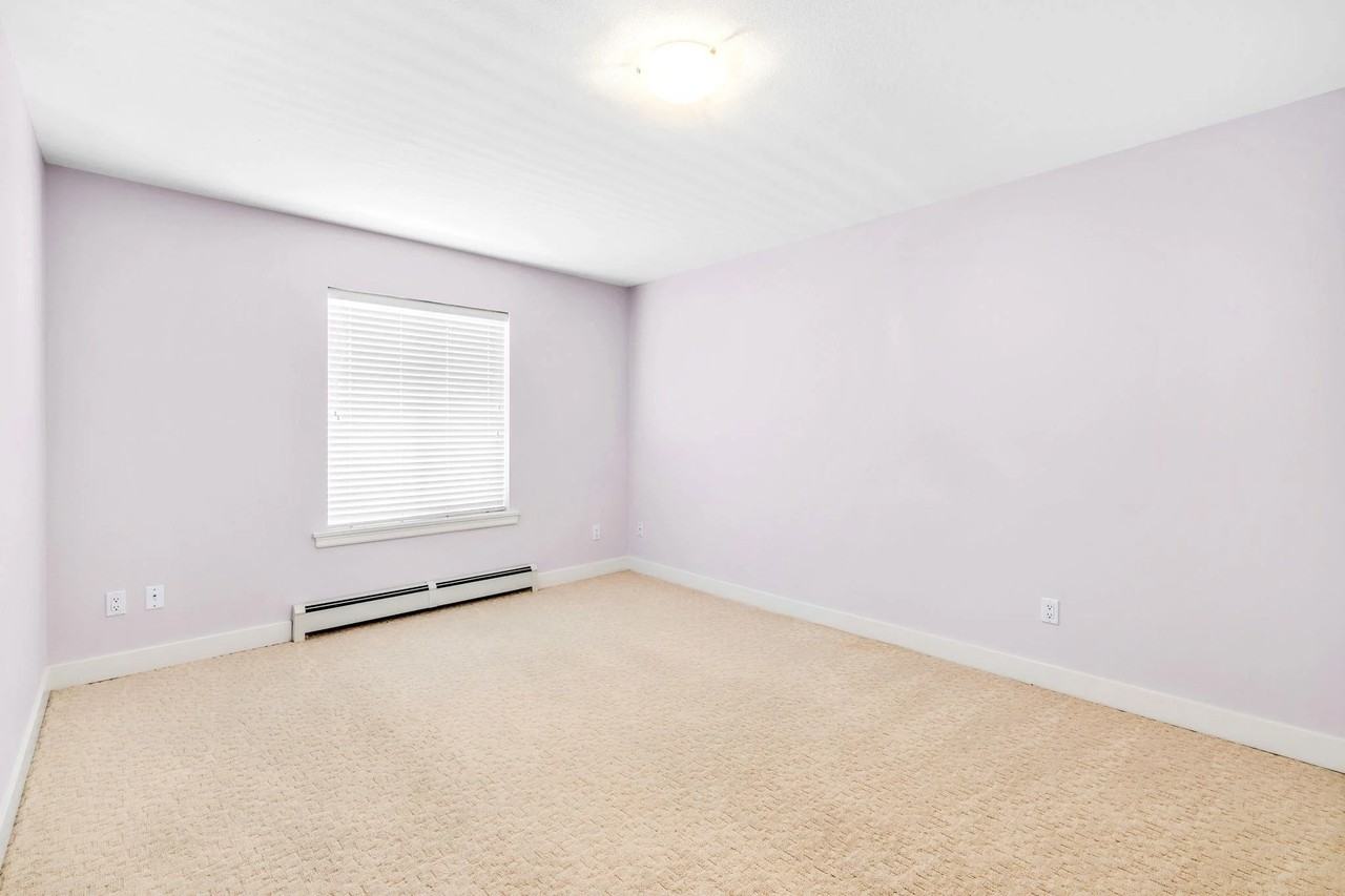 18910 55 Avenue - Photo 3 of 7