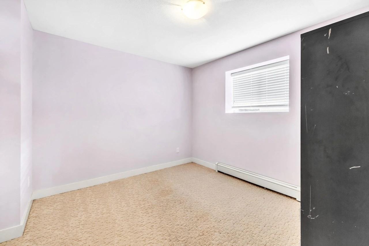 18910 55 Avenue - Photo 4 of 7