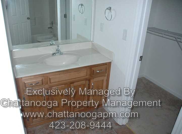 296 Glenn Wade Dr - Photo 5 of 9