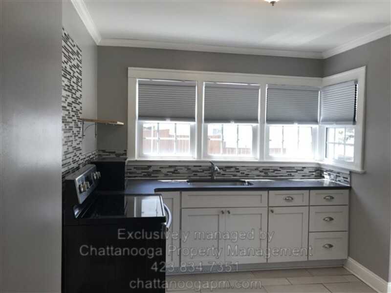 1108 Ashmore Ave - Photo 6 of 17