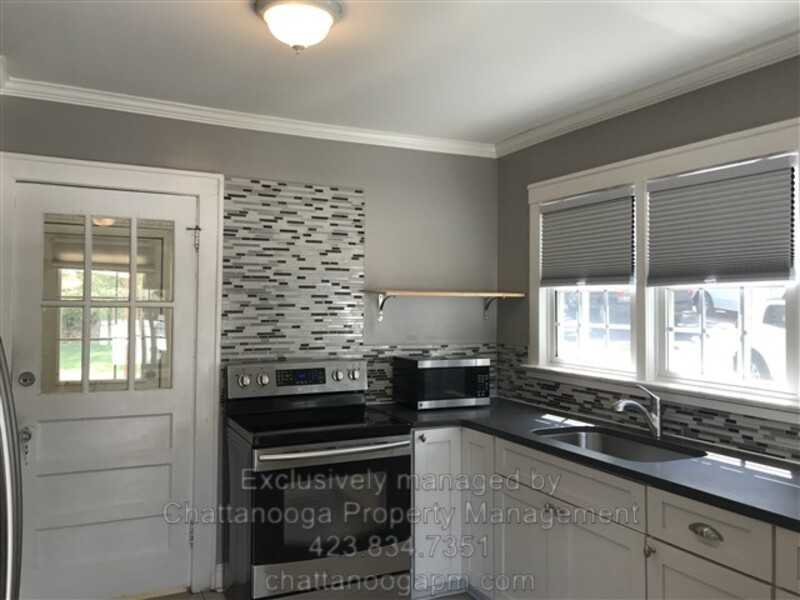 1108 Ashmore Ave - Photo 7 of 17