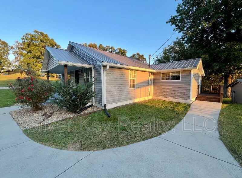 1858 Reed Rd - Photo 4 of 22