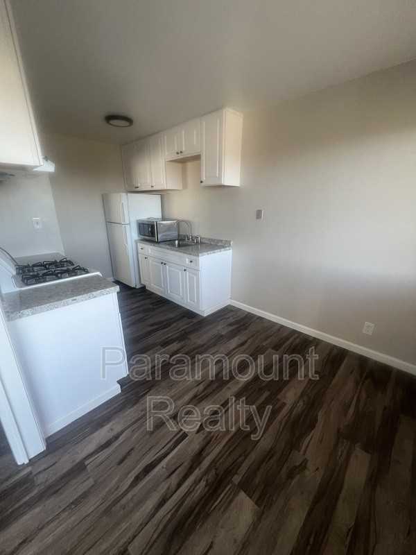 25648 Spring Dr #D - Photo 5 of 15