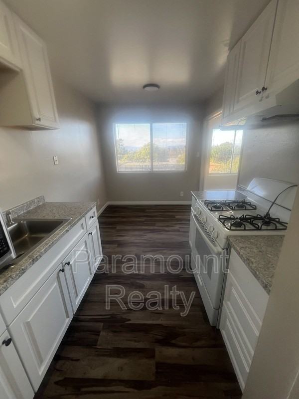 25648 Spring Dr #D - Photo 6 of 15