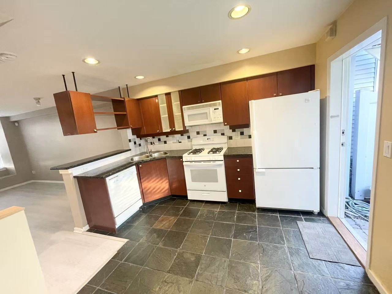 Prenter St & Magnolia Terrace - Photo 5 of 15