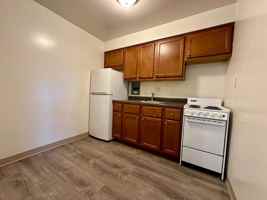 featured image of 1860 Brett St