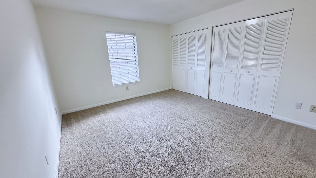 600 Cove Lake Village - Photo 7 of 46