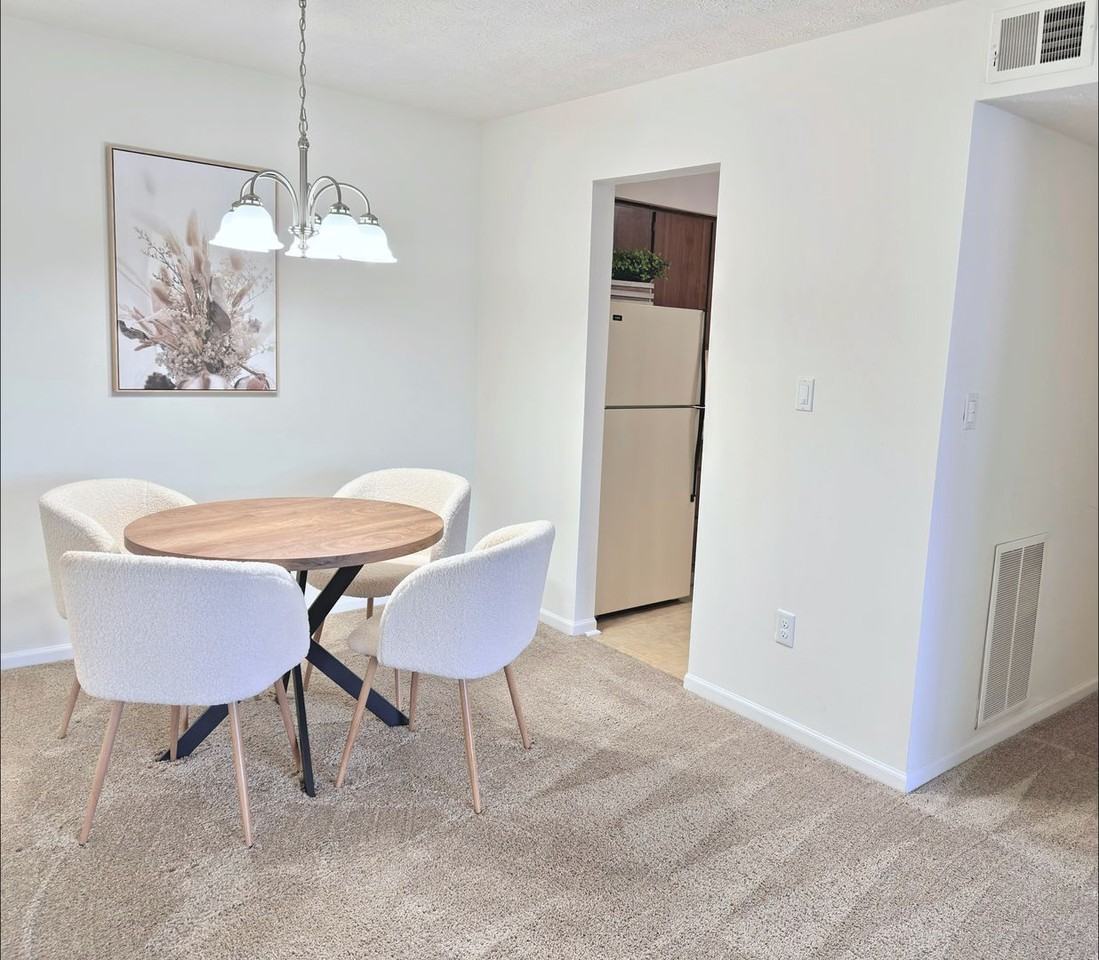 600 Cove Lake Village - Photo 3 of 50
