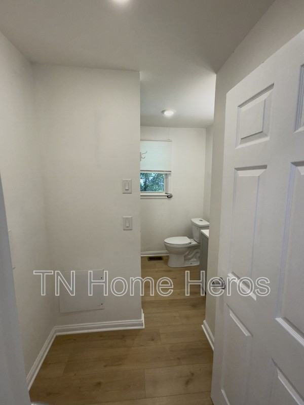 610 Demoss St - Photo 5 of 9