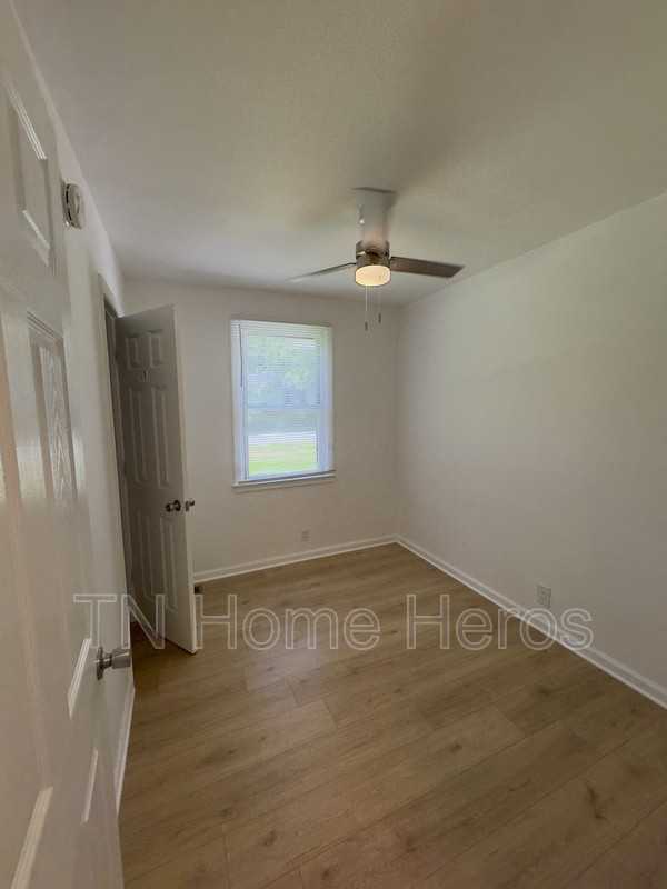 610 Demoss St - Photo 7 of 9