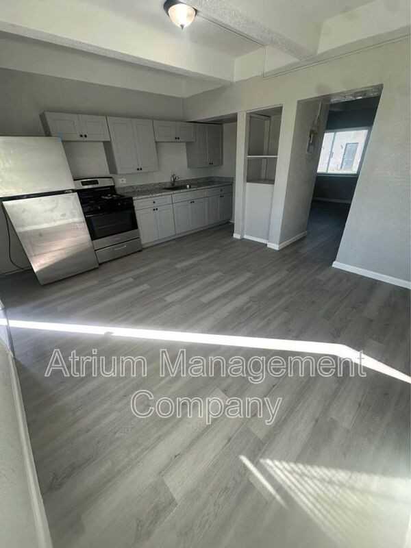 825 E University Blvd #109 - Photo 2 of 12