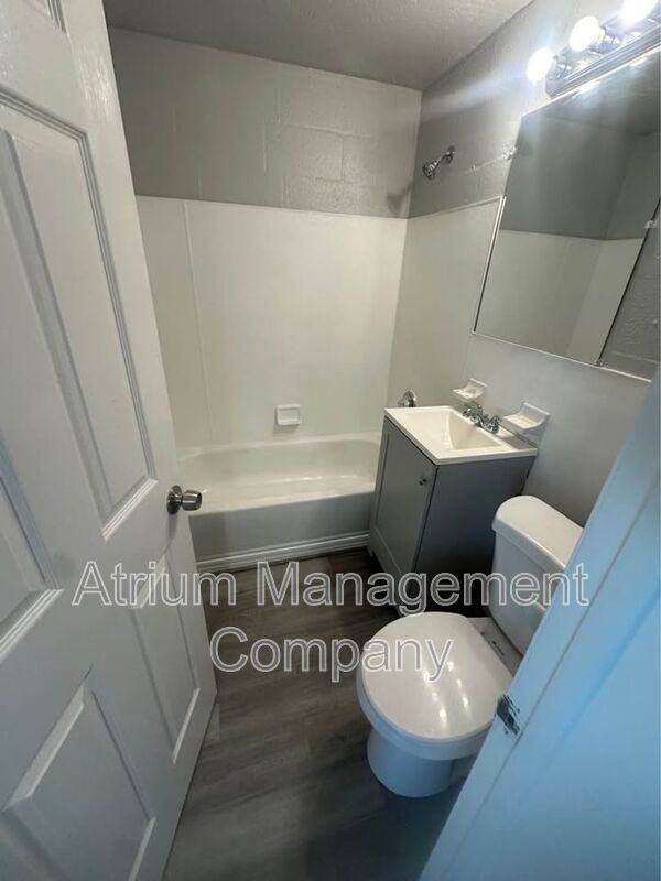 825 E University Blvd #109 - Photo 6 of 12