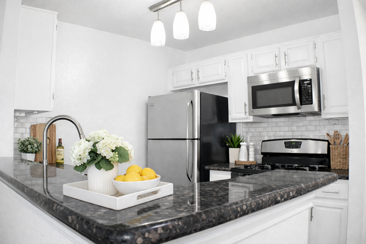 2330 North Cahuenga, LP - Photo 7 of 25