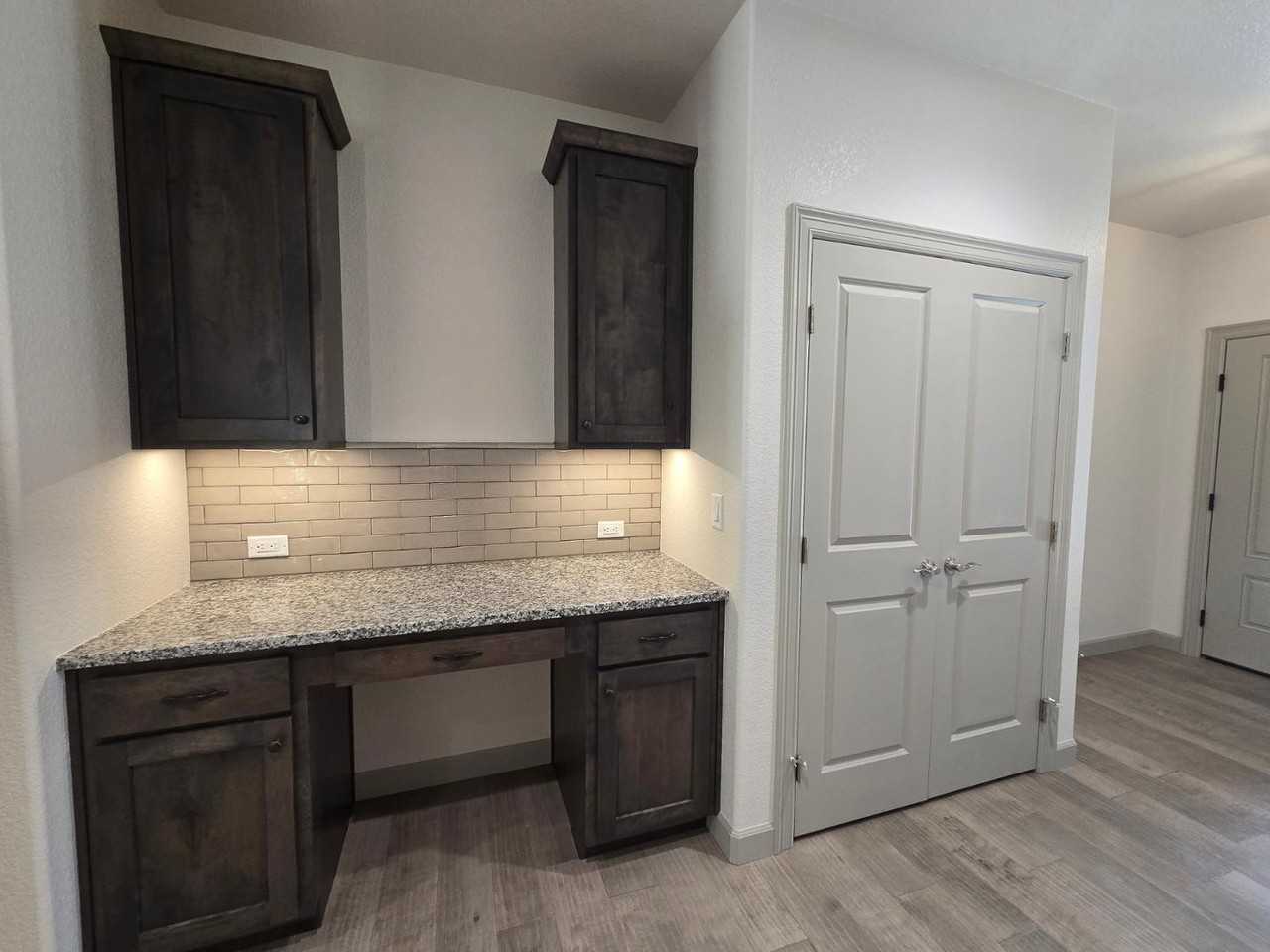 542 Brecken Ct - Photo 5 of 33