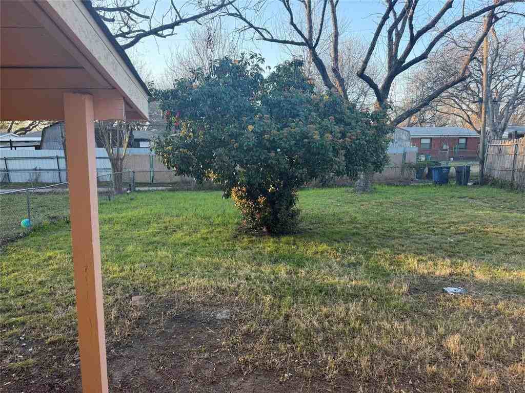 10841 Ruth Ann Dr - Photo 3 of 39