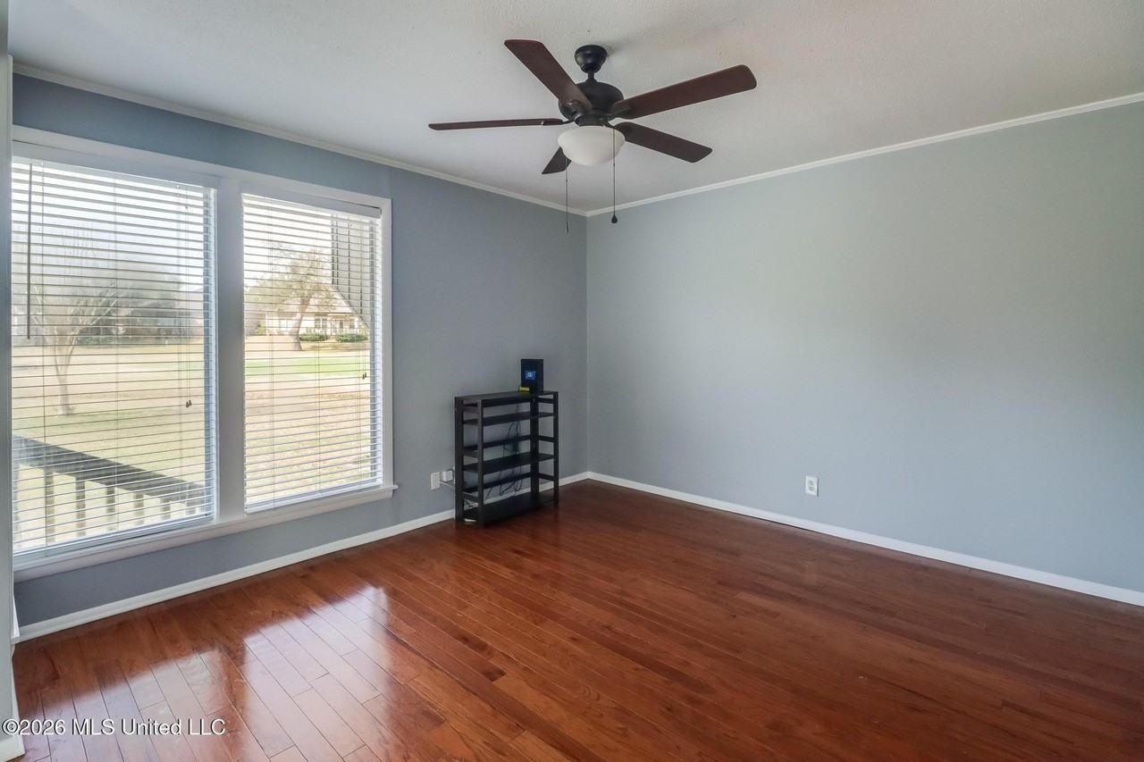 125 Lanai Vlg - Photo 7 of 13