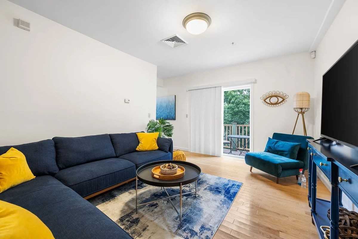 49 Cedar St - Photo 2 of 12