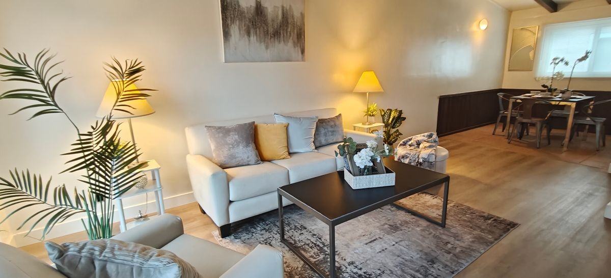 2704 W Century Blvd ##2 - Photo 2 of 6