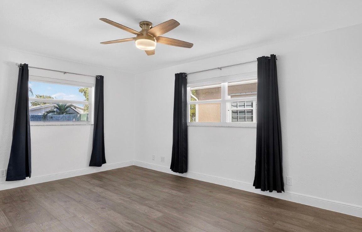 517 Nw 52nd St - Photo 7 of 19