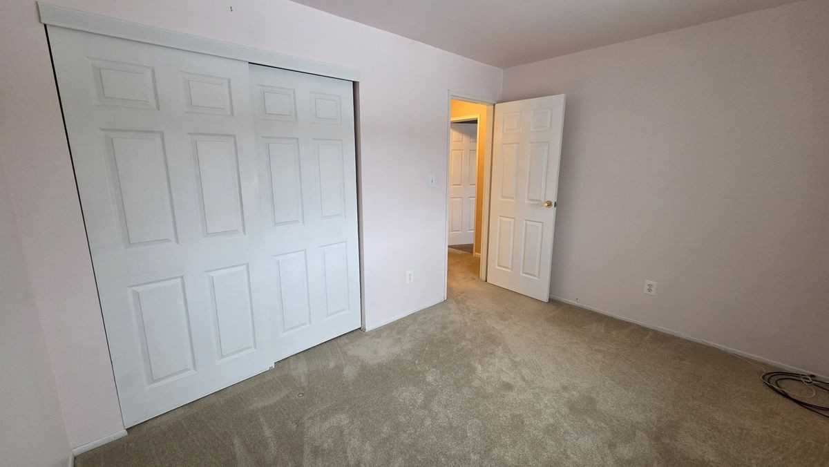 283 Storm Dr - Photo 7 of 11