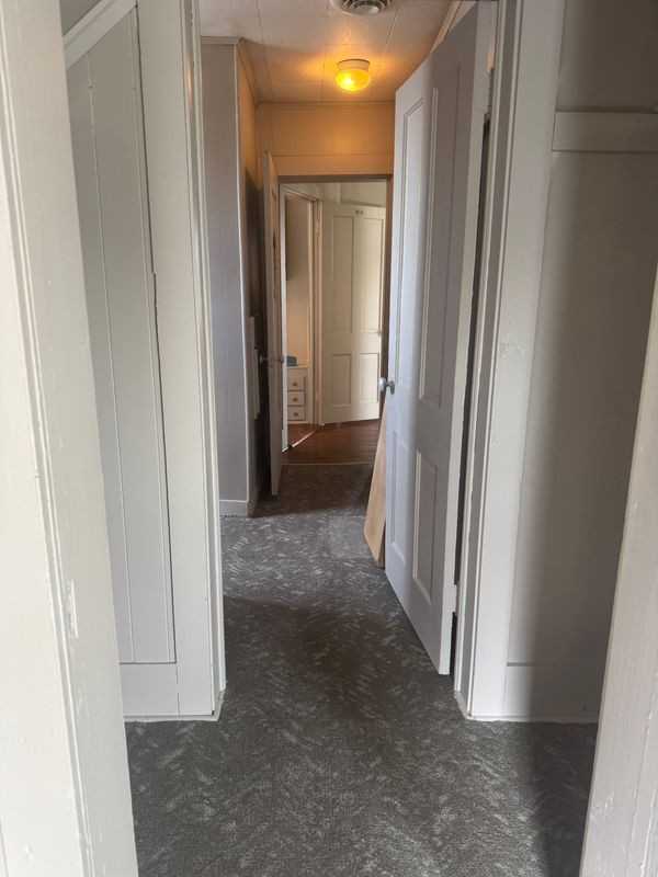 403 W 6th St - Photo 7 of 28