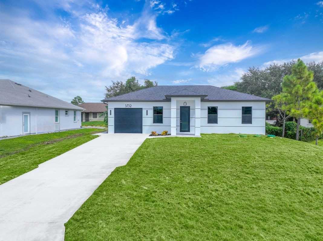 3732 13th St W - Photo 2 of 20