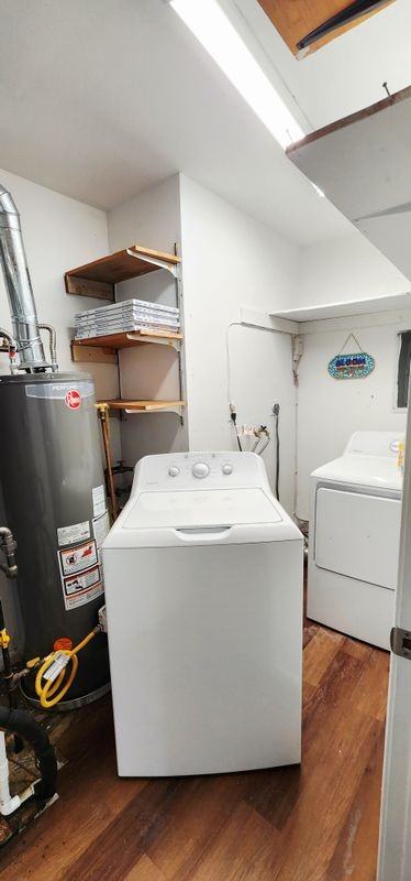 4919 Manheim Ave - Photo 4 of 9