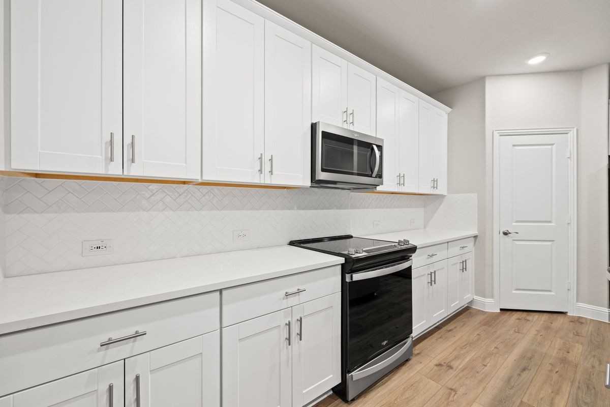1603 Lannon Ln - Photo 3 of 38
