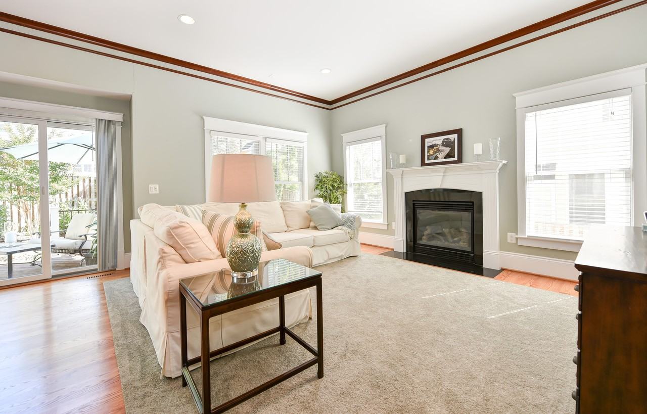 8061 Fairfax Rd - Photo 2 of 36