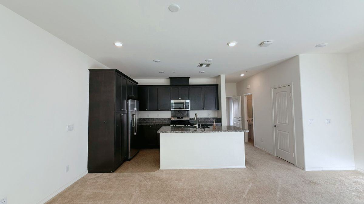 7100 Montecito Ln - Photo 3 of 4