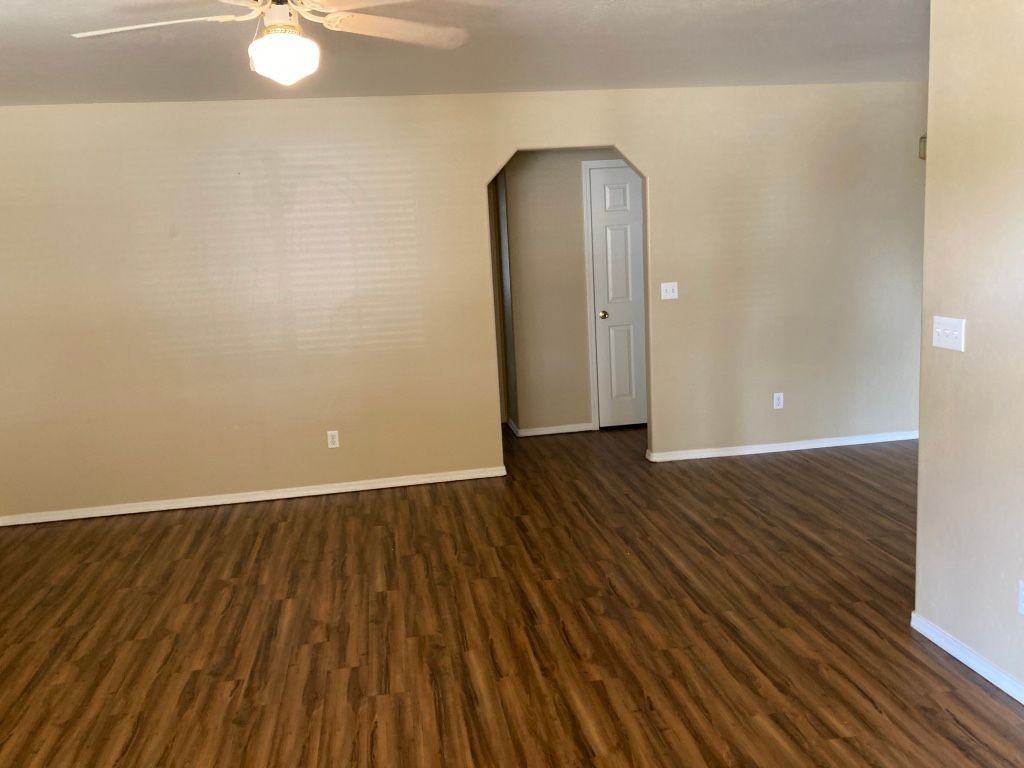 8424 E Stevens Dr - Photo 3 of 21