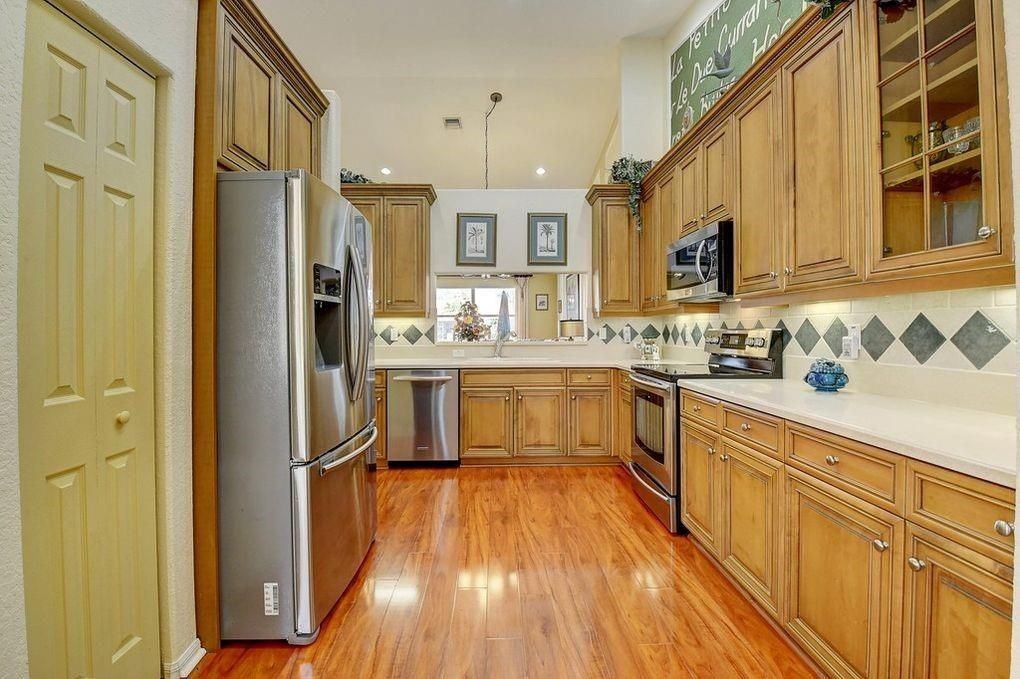 6197 Caladium Rd - Photo 2 of 17