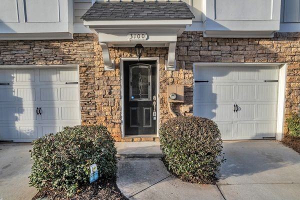 3100 Lauren Parc Rd - Photo 2 of 36