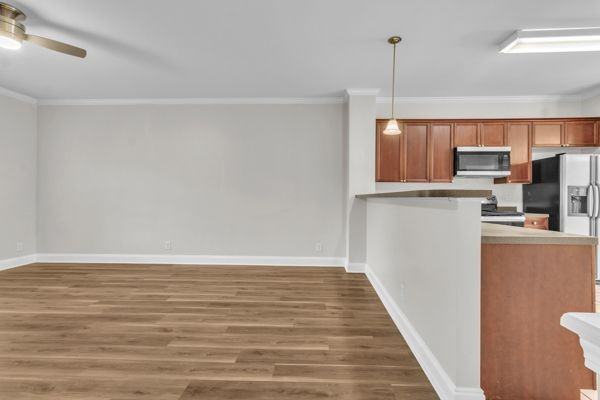 3100 Lauren Parc Rd - Photo 6 of 36