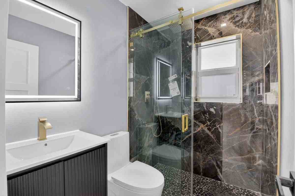 341 Se 3rd Ave - Photo 6 of 17