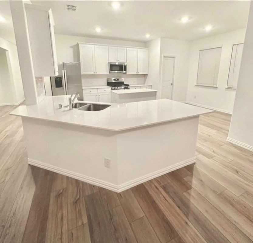 1000 Chip St - Photo 7 of 33