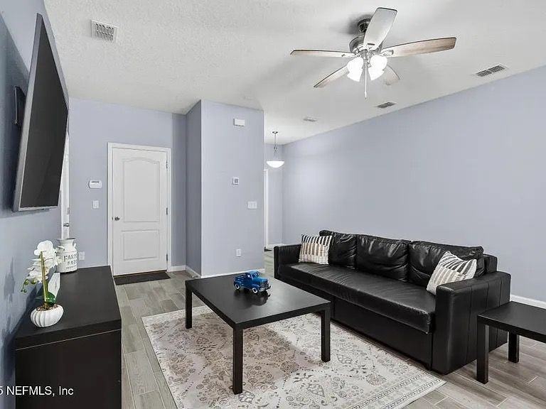 1105 Beach Dune Dr - Photo 3 of 19